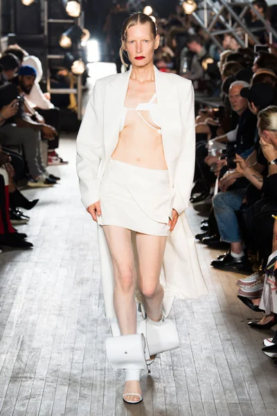 Look 7